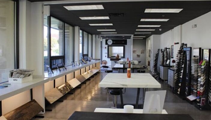 Cửa hàng gạch men huyện Bình Chánh